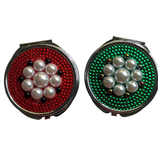 handmade compact makeup mirror | Pearl Petals