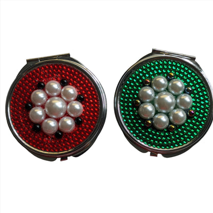 handmade compact makeup mirror | Pearl Petals